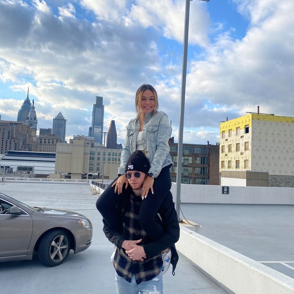 Profile Picture of Kayla Droxler (@kayla_droxler) on Poshmark