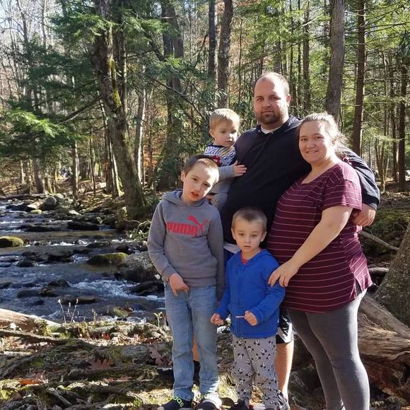 Profile Picture of Chelsie Davis (@chelsie_davis) on Poshmark