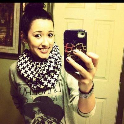 Profile Picture of Yvette Tinoco (@TinocoYvette) on Twitter