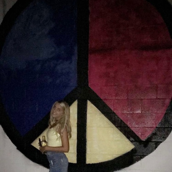 Profile Picture of Nina Cafasso (@nincaf) on Poshmark