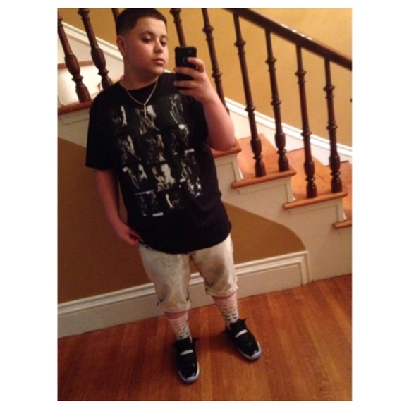 Profile Picture of Paulo Soares (@restoringkickz) on Poshmark