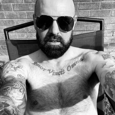 Profile Picture of Jon Bassett🇾🇪 (@Bertie_B1977) on Twitter
