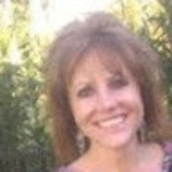 Profile Picture of Tammy Lanham (@tammy_lanham) on Poshmark