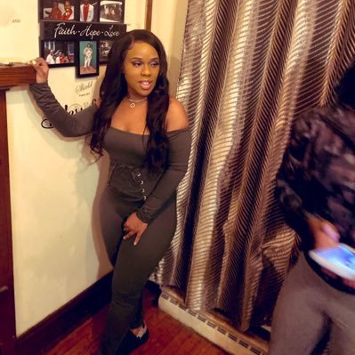 Carri - Twitter Profile Picture of Carri (@ItsMe_MidgetMAC) on Twitter