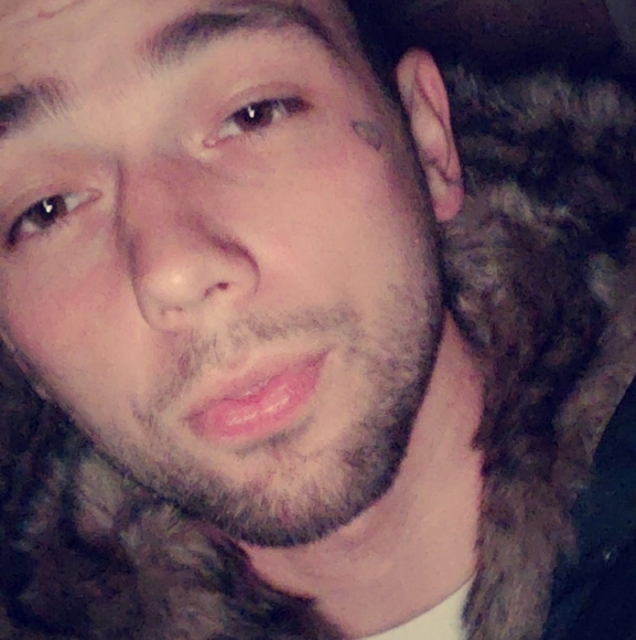 Profile Picture of Matt Ashworth (@mattashworth1) on Poshmark