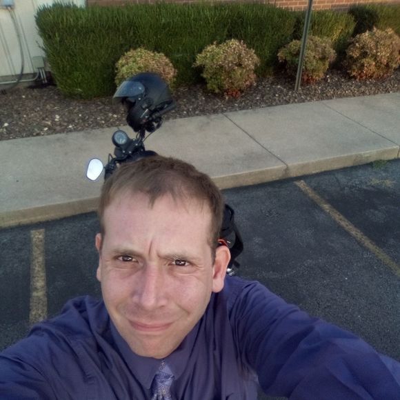 Profile Picture of Joshua Welch (@jwelch2988) on Poshmark