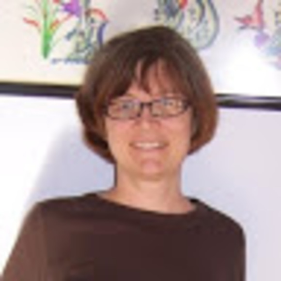 Profile Picture of Sonja Upham (@sonja_upham) on Poshmark