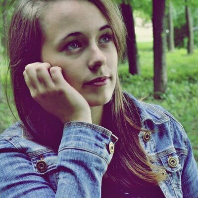 Profile Picture of Anna Jarosz (@AnnaJarosz4) on Twitter