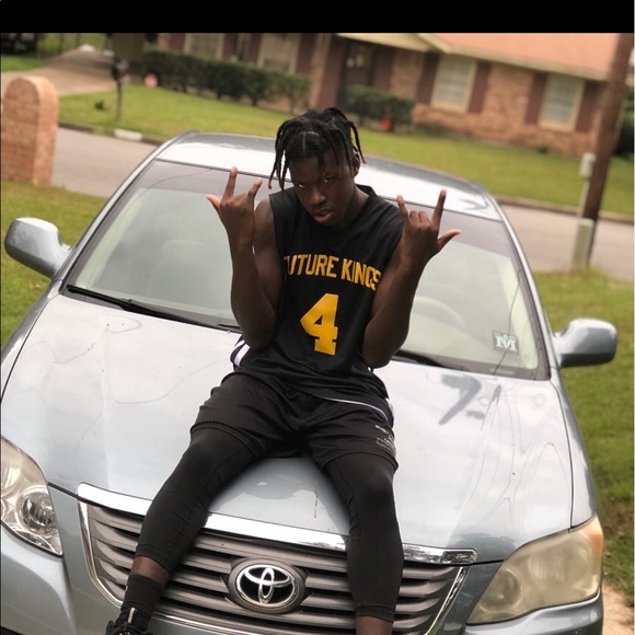 Profile Picture of Harold Brazelton (@yrnlucky) on Poshmark