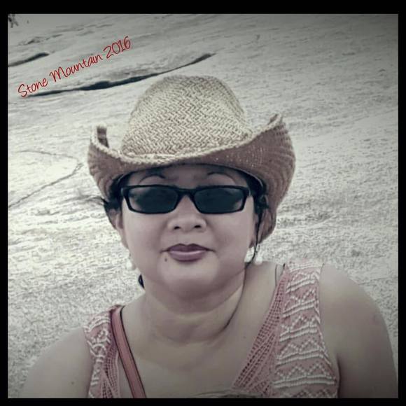 Profile Picture of Carmen Ledesma (@ledesmac512) on Poshmark