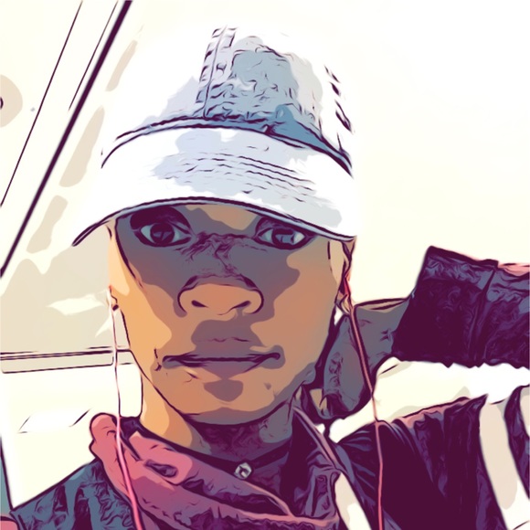 Profile Picture of M Parker (@pmandi49) on Poshmark