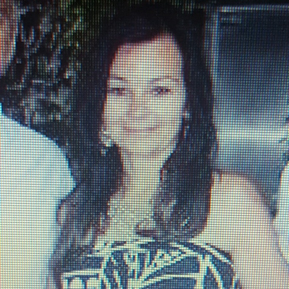 Profile Picture of Helen Nimeh (@pinkyrose4) on Poshmark