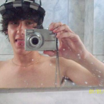 Profile Picture of Daniel  Dos Santos (@_Saal_Daniel) on Twitter