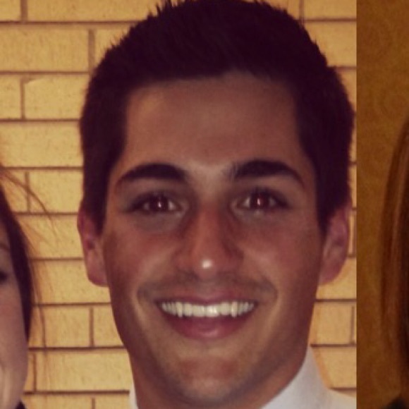 Profile Picture of Cole Bieser (@colebieser) on Poshmark