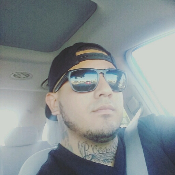 Profile Picture of Abraham Corral (@fox2788) on Poshmark