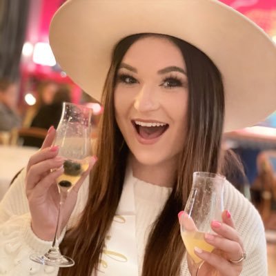 Profile Picture of Kaylee Rae Parsons ☀️ (@kaylee__rae) on Twitter