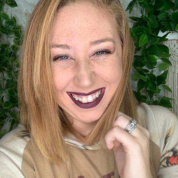 Profile Picture of Jamie Wilkins (@kjwilkins11417) on Poshmark