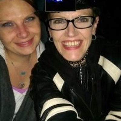 Profile Picture of Heidi McPherson (@highdeejo73) on Twitter