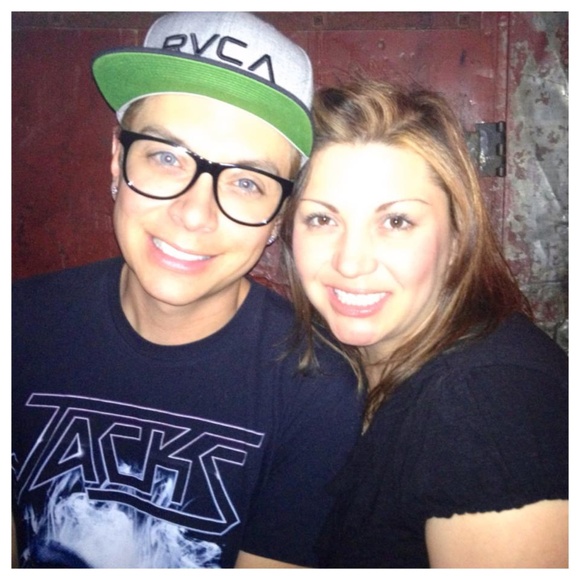 Profile Picture of Tony Cisneros (@love8669) on Poshmark