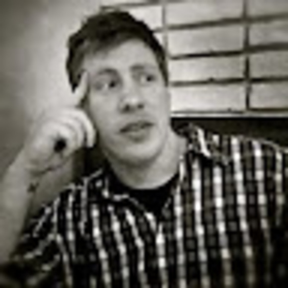 Profile Picture of David Fry (@dfry78704) on Poshmark