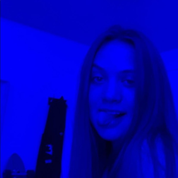 Profile Picture of Maddeline Howell (@maddihowell2461) on Poshmark