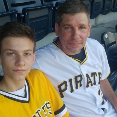 Profile Picture of Michael Siefert (@Mikeysiefert) on Twitter