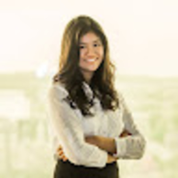Profile Picture of Alison Nguyen (@amoneyplz) on Poshmark