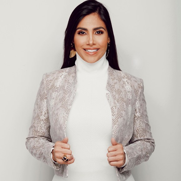 Profile Picture of Yahaira Brignoni (@yignoni) on Poshmark