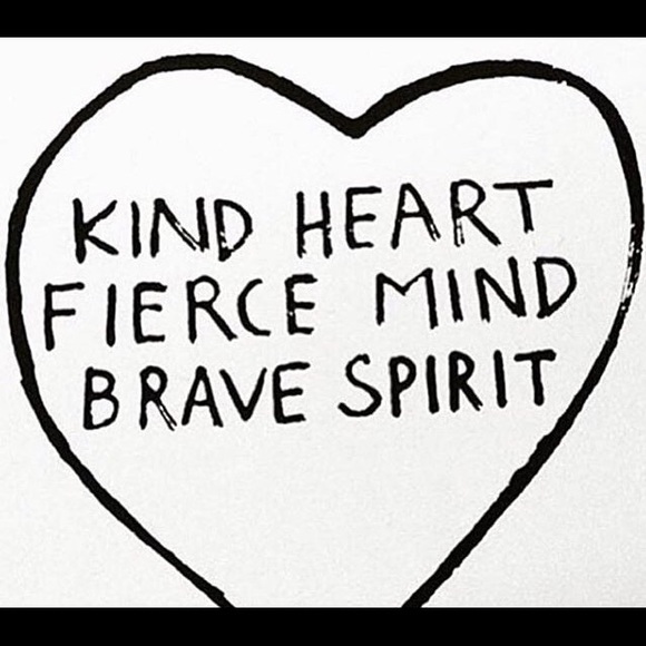 Profile Picture of Lora Boruff (@oraea1) on Poshmark