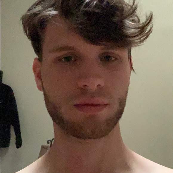 Profile Picture of Lucas Gandini (@lucdini) on Poshmark