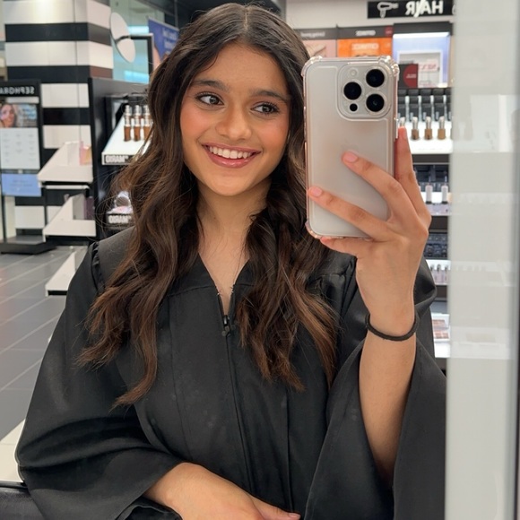 Profile Picture of Firdauz Haffejee (@firdauzh1) on Poshmark