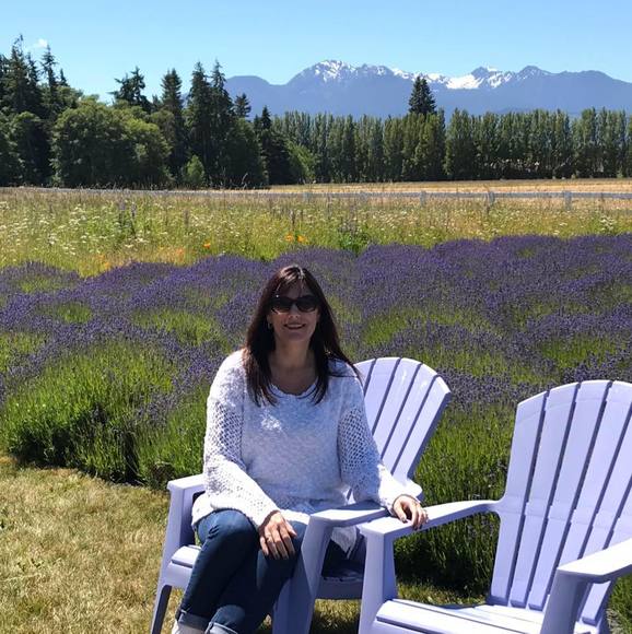 Profile Picture of Traci Cristello (@tcristello) on Poshmark