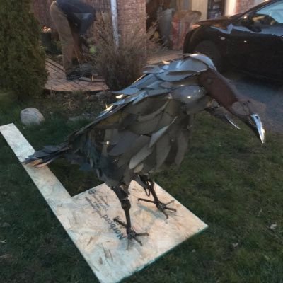Profile Picture of Dave Harries Artist (@crowvid19) on Twitter