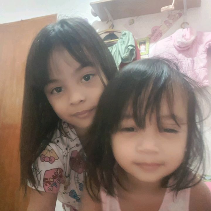 Profile Picture of Amelia&Lauren (@joannecarlo) on Tiktok