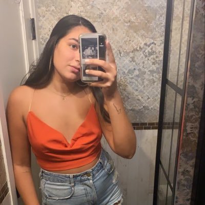 Profile Picture of Sof (@_sofialugo) on Twitter