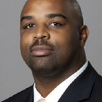 Profile Picture of Derrick Davison (@CoachDavisonUNC) on Twitter