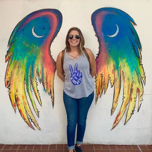 Profile Picture of Sarah Frebe (@greeneyedfrebe) on Poshmark