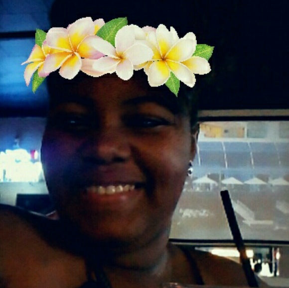 Profile Picture of Aaliyah Dugar (@leahjhanae18) on Poshmark