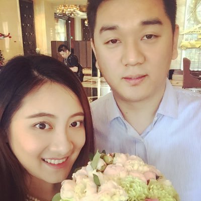 Profile Picture of wen wen ai lu lu (@wenwenailulu) on Twitter