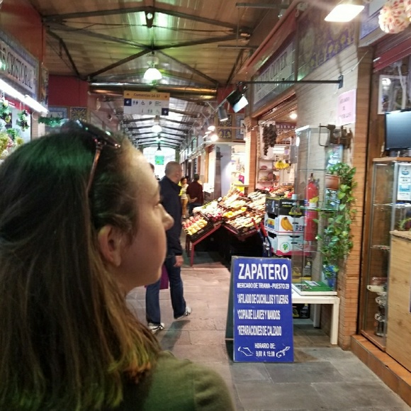 Profile Picture of Elaine Keicher (@emaugustin) on Poshmark