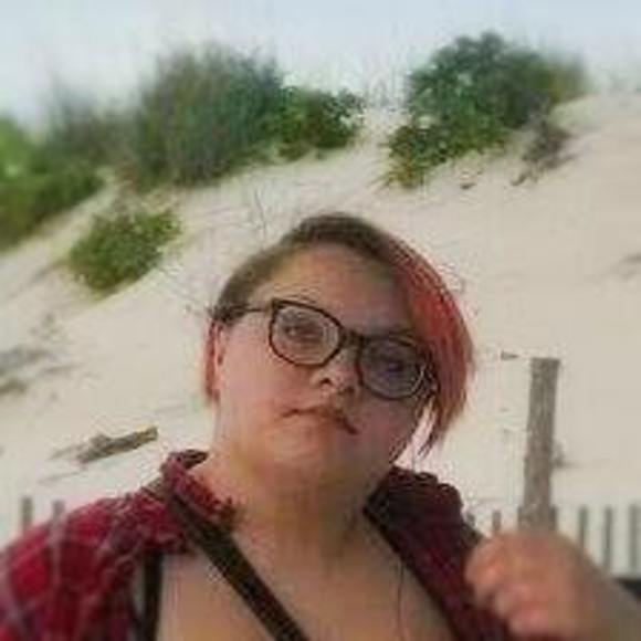 Profile Picture of Kimi Mccarrick (@kimigamer) on Poshmark