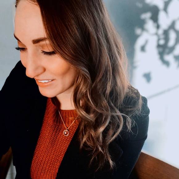Profile Picture of Audrey Renfrow (@audreypaige) on Poshmark