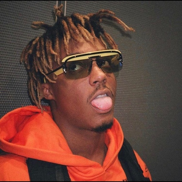 Profile Picture of Chris Wyatt (@1luvchriss) on Poshmark