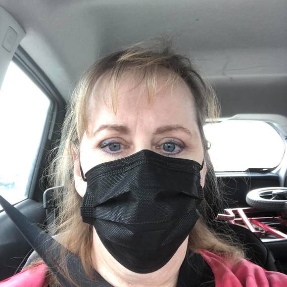 Profile Picture of Lisa shelly Webb (@griffinpac) on Poshmark