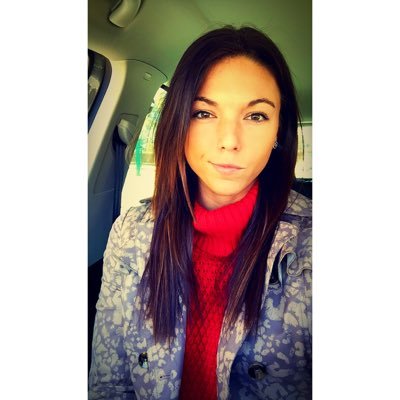 Profile Picture of Claire Engle (@claireengle2) on Twitter