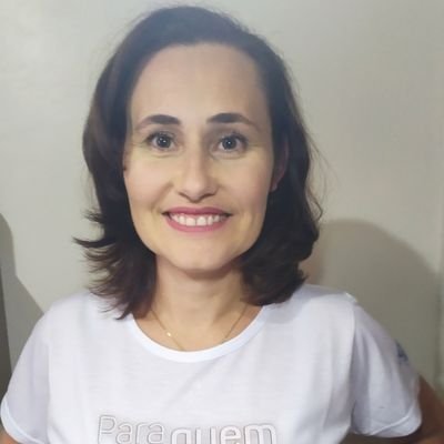 Profile Picture of Elaine Medeiros (@ElaineM88861543) on Twitter