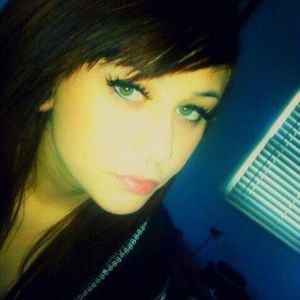 Profile Picture of Ashley Eaton (@ms_sunshinee) on Myspace