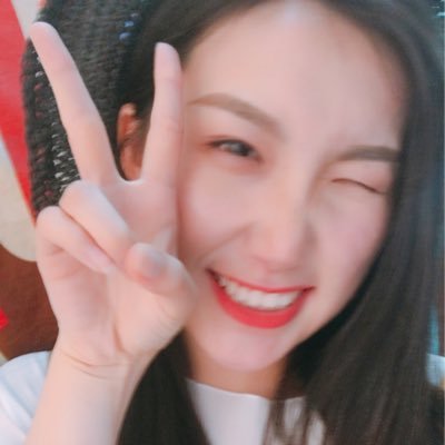 Profile Picture of AliceXu (@AliceXu79174733) on Twitter