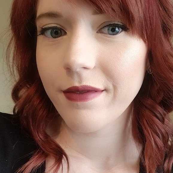 Profile Picture of Amber Clasper (@amberclasper) on Poshmark