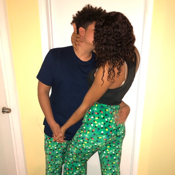 Profile Picture of Jada Mantone (@jada_mantone) on Poshmark